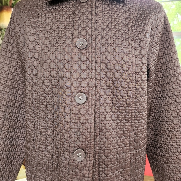 Chico’s- Dark Brown Quilted Button Front Jacket  Chico's Size 1 - Picture 7 of 9